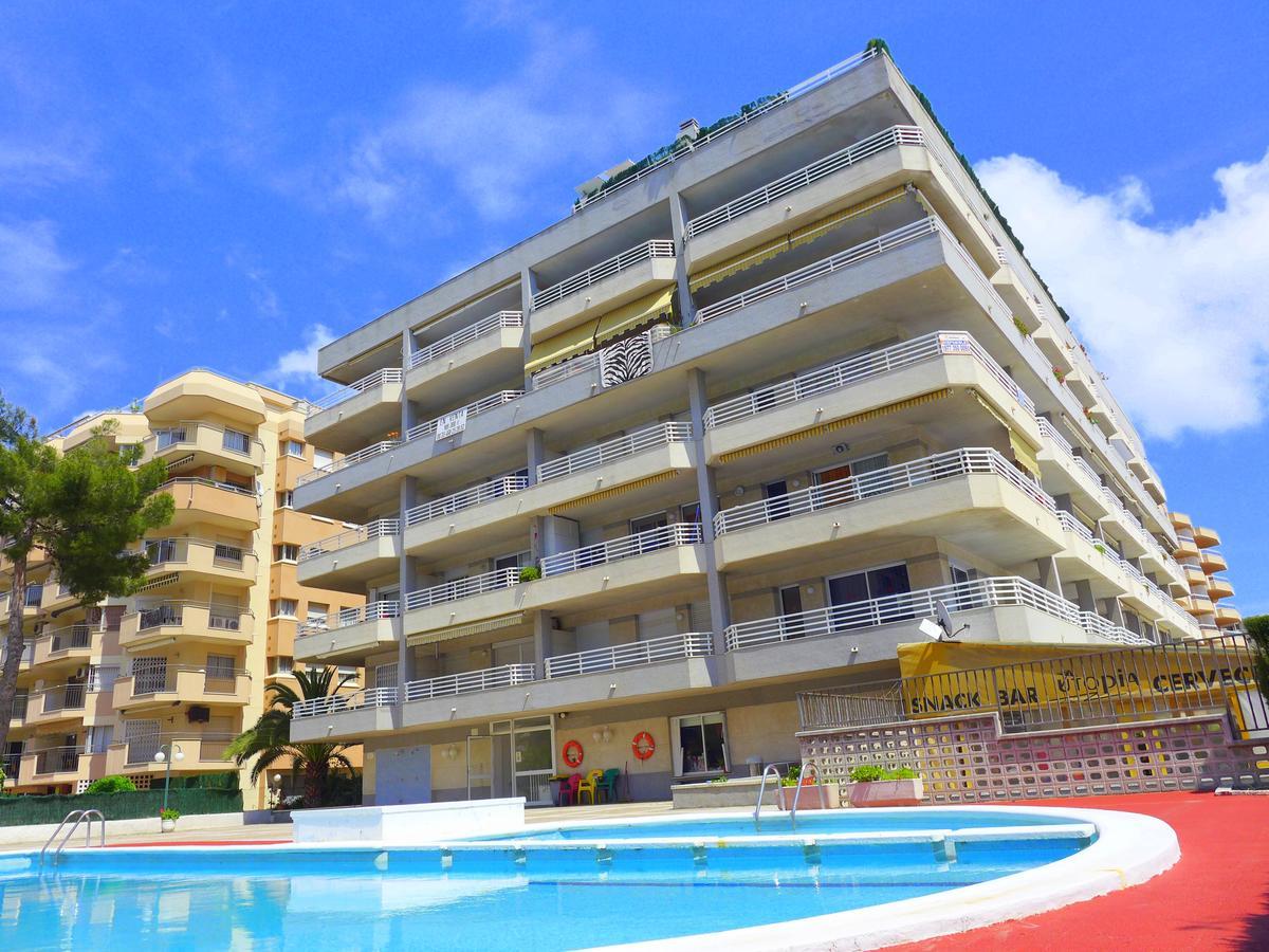 Rentalmar Zahara Family Apartment
